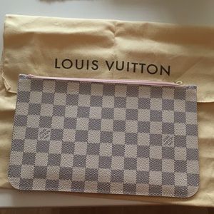 Authentic Louis Vuitton Neverfull MM Pouch